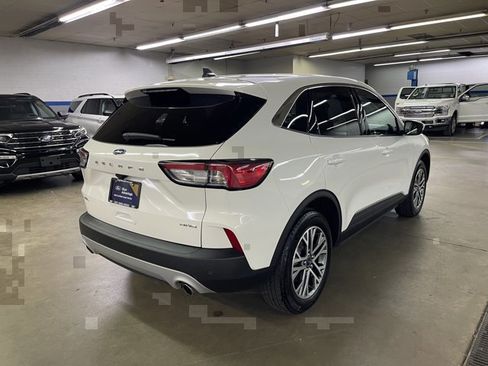 Certified 2022 Ford Escape SEL w/ Technology Package AWD/4WD image 7