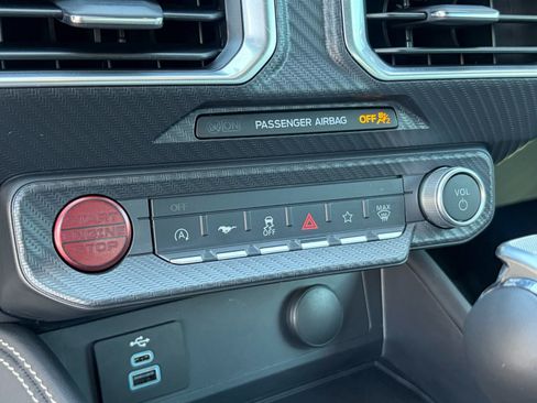 Used 2025 Ford Mustang Premium RWD image 24