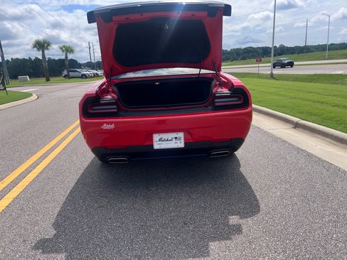 Used 2023 Dodge Challenger SXT RWD image 4
