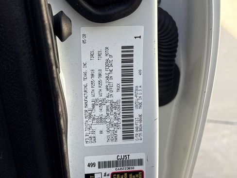 Used 2020 Toyota Tundra SR5 w/ SR5 Upgrade Package image 34