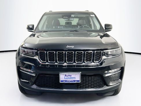 Used 2023 Jeep Grand Cherokee Limited AWD/4WD image 2
