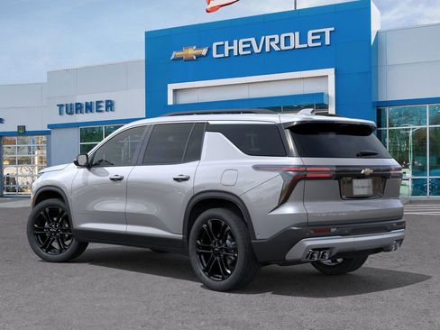 New 2026 Chevrolet Traverse LT w/ Driver Confidence Package image 3