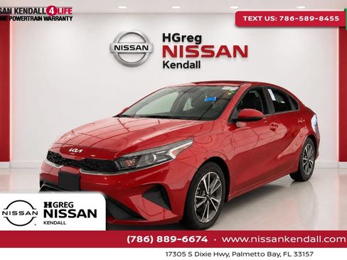 Used 2022 Kia Forte LXS FWD image 1