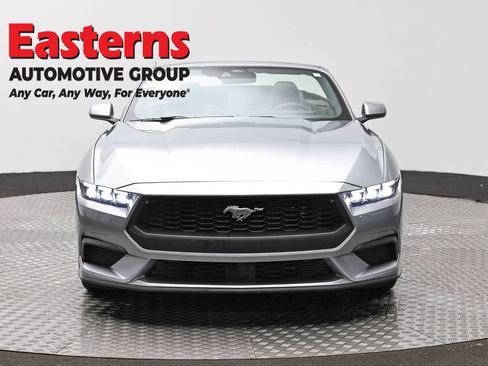Used 2025 Ford Mustang Premium RWD image 2