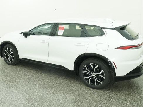 New 2025 Toyota Crown Signia image 62