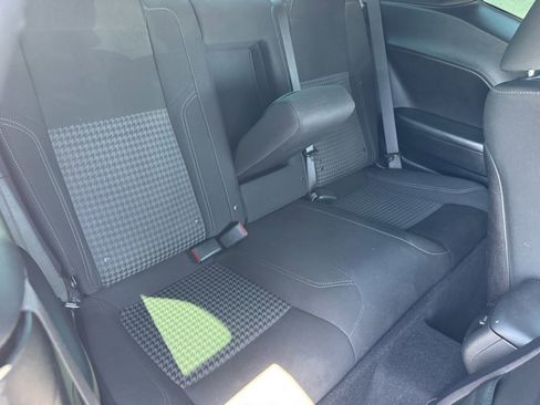 Used 2019 Dodge Challenger SXT RWD image 9