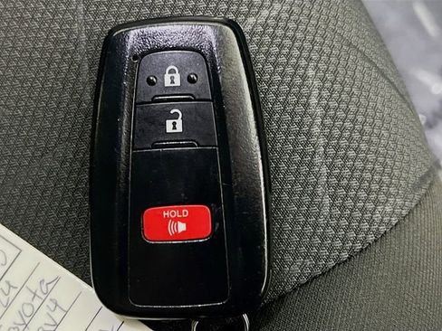 Used 2024 Toyota RAV4 XLE image 32