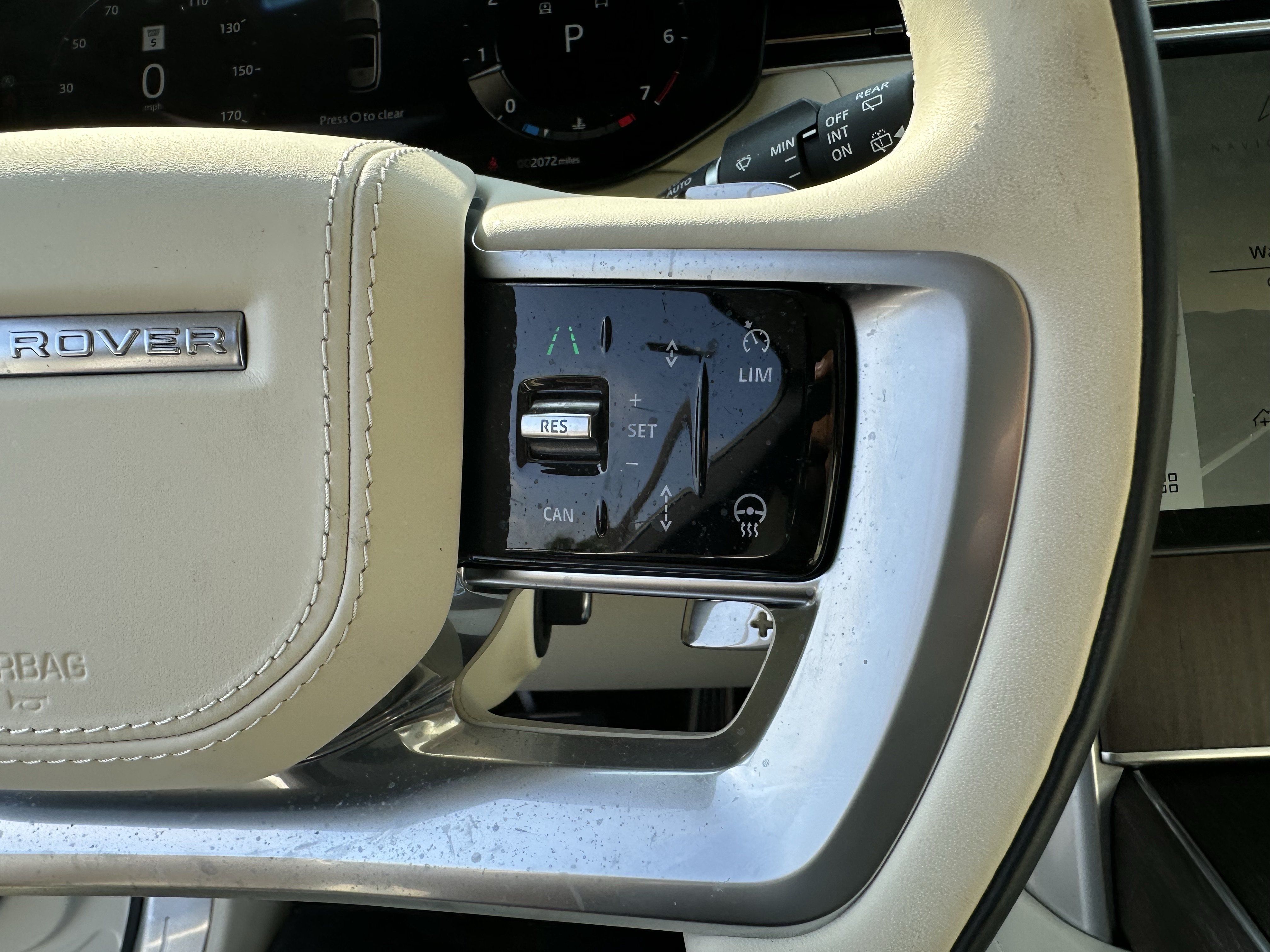 Certified 2025 Land Rover Range Rover SE AWD/4WD image 20
