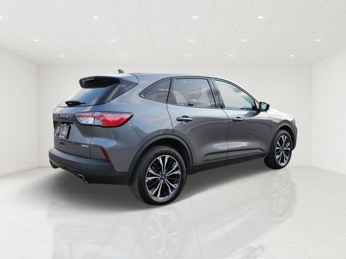 Certified 2021 Ford Escape SE w/ SE Sport Appearance Package AWD/4WD image 6