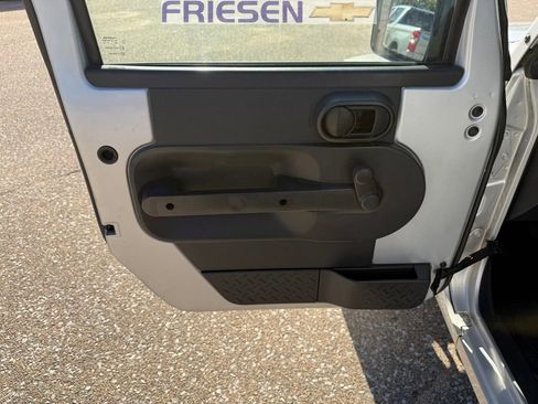 Used 2009 Jeep Wrangler X w/ Trailer Tow Group image 9