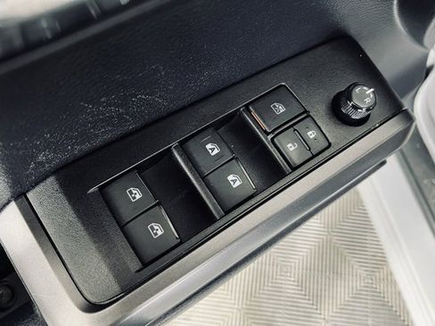 Used 2021 Toyota Tacoma TRD Sport image 21