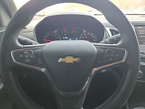 Used 2021 Chevrolet Equinox LT FWD image 21