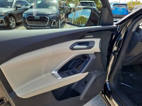 Certified 2025 Audi Q5 Premium w/ Premium Plus AWD/4WD image 18
