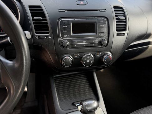 Used 2016 Kia Forte LX FWD image 17