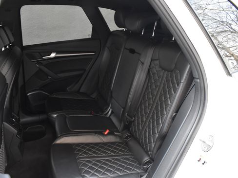 Used 2020 Audi SQ5 Premium Plus w/ Premium Plus Package image 22