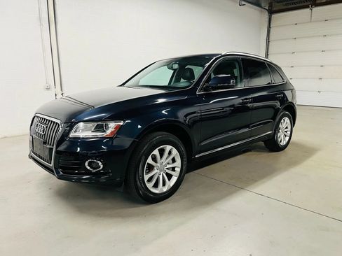 Used 2015 Audi Q5 2.0T Premium Plus w/ Technology Package AWD/4WD image 2