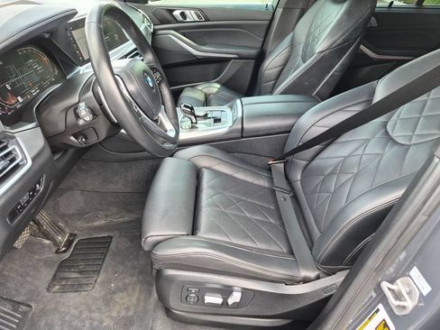 Used 2023 BMW X5 xDrive40i AWD/4WD image 11