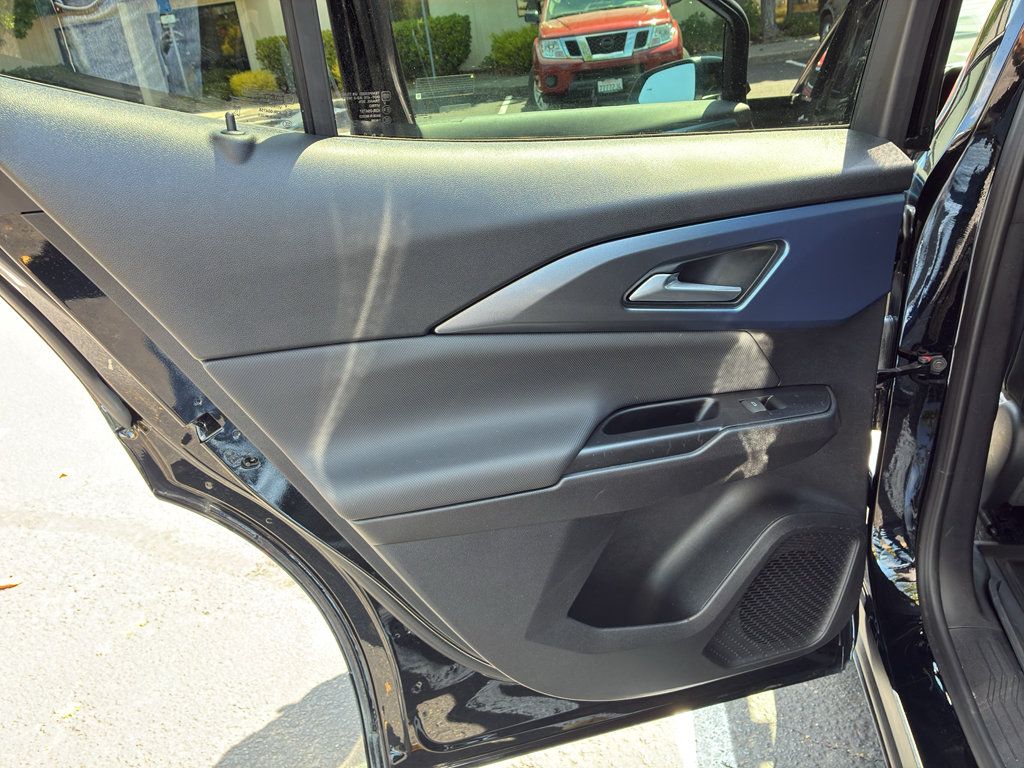 Used 2024 Chevrolet Equinox EV LT AWD/4WD image 38