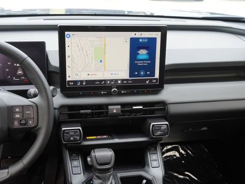 Used 2026 Toyota RAV4 XSE w/ Panoramic Sun Roof Package AWD/4WD image 15