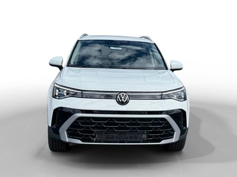 New 2025 Volkswagen Taos SEL image 8