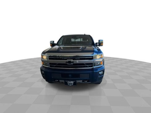 Used 2018 Chevrolet Silverado 2500 High Country w/ Duramax Plus Package AWD/4WD image 3