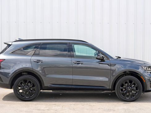 Used 2023 Kia Sorento SX image 51
