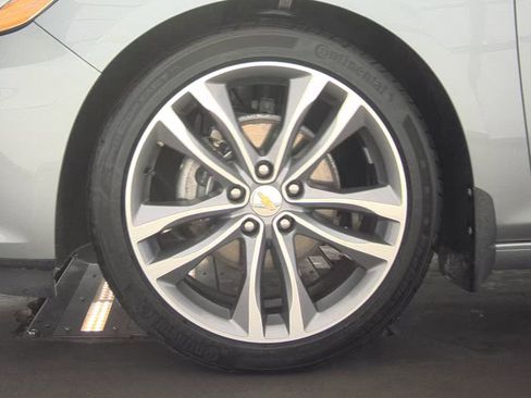 Used 2023 Chevrolet Malibu LT FWD image 10