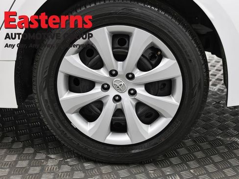 Used 2024 Toyota Corolla LE image 33