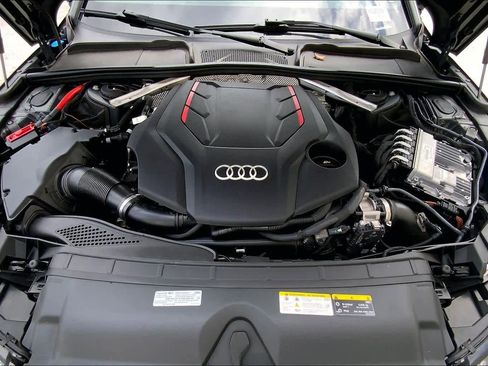 Used 2023 Audi S4 Premium Plus w/ Premium Plus Package image 10