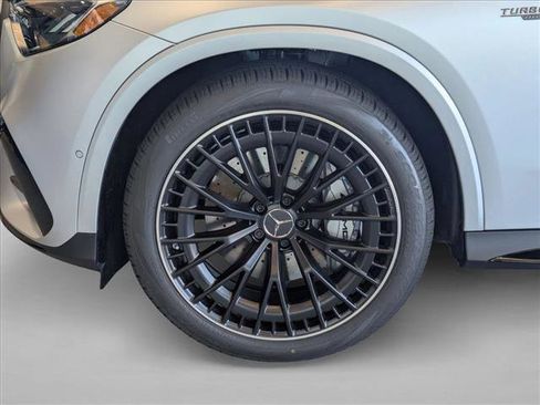 New 2026 Mercedes-Benz GLC 43 AMG 4MATIC image 9