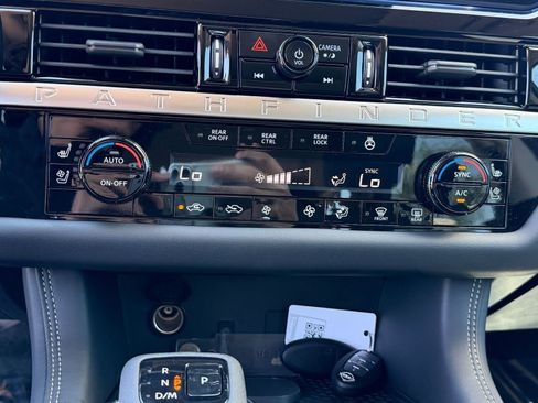 New 2026 Nissan Pathfinder Platinum FWD image 26