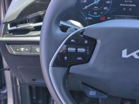Certified 2024 Kia Niro Wind FWD image 18
