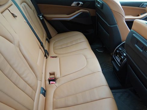 Used 2022 BMW X5 M50i AWD/4WD image 31