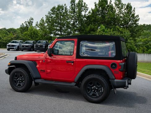 Used 2024 Jeep Wrangler Sport AWD/4WD image 7