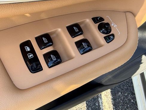 Used 2021 Volvo XC90 T8 Inscription w/ Lounge Package image 15