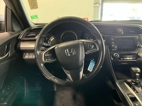 Used 2018 Honda Civic Sport image 21