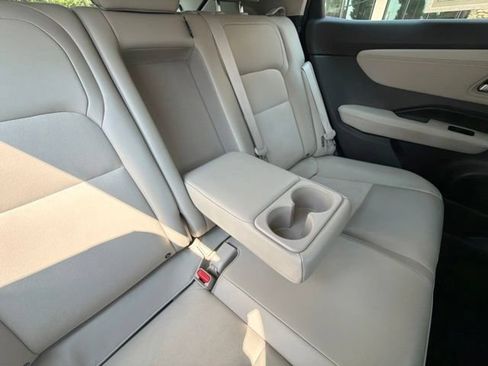 Used 2023 Nissan Ariya FWD image 34