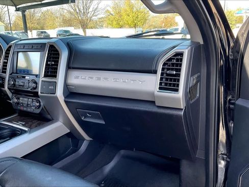 Used 2018 Ford F250 Lariat w/ Lariat Ultimate Package image 16