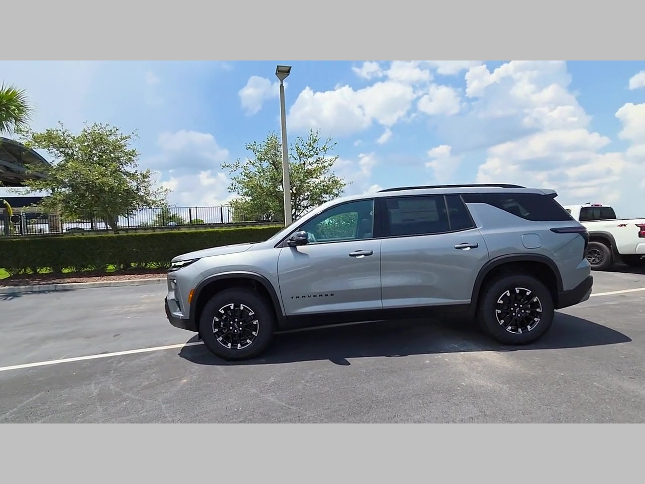 New 2026 Chevrolet Traverse Z71 w/ Driver Confidence Package AWD/4WD image 25