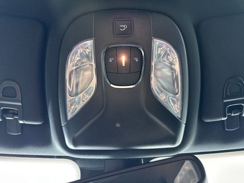 Used 2026 Jeep Compass Limited image 28