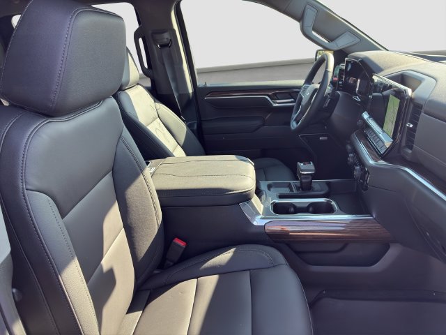 New 2026 Chevrolet Silverado 1500 RST w/ Convenience Package II AWD/4WD image 9