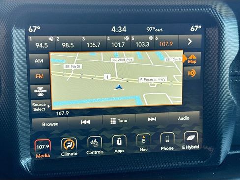 Used 2021 Jeep Wrangler Unlimited Sahara w/ Dual Top Group AWD/4WD image 16