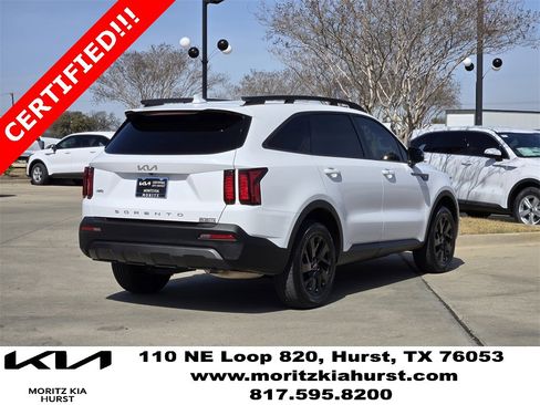 Certified 2022 Kia Sorento S image 4
