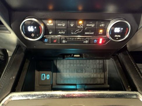 Used 2021 Ford Expedition Max XLT AWD/4WD image 23