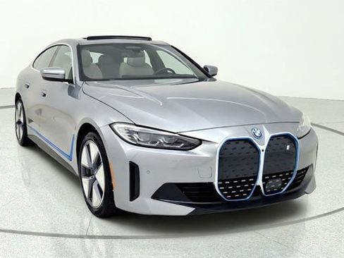 Used 2023 BMW i4 eDrive35 RWD image 2