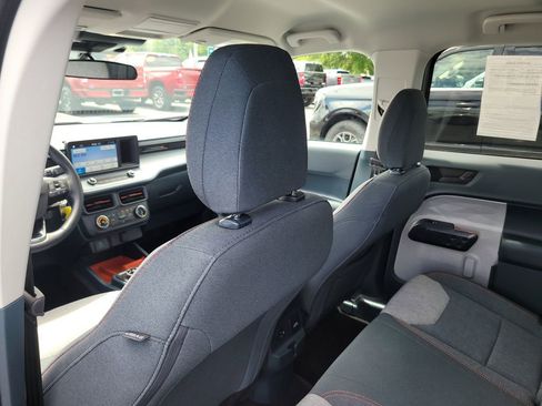 Certified 2024 Ford Maverick XLT w/ XLT Luxury Package FWD image 9
