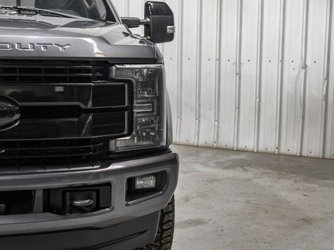 Used 2019 Ford F250 Lariat w/ Lariat Ultimate Package AWD/4WD image 49