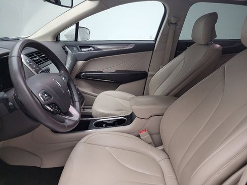 Used 2019 Lincoln MKC Premiere AWD/4WD image 17