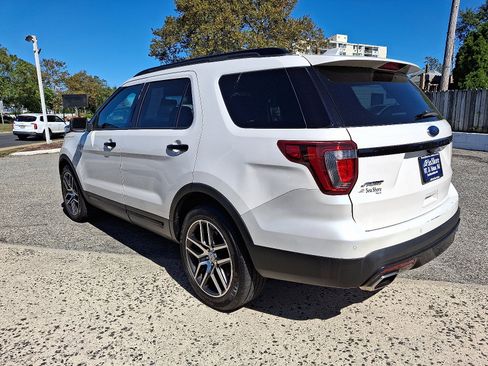 Used 2016 Ford Explorer Sport w/ Equipment Group 401A image 4