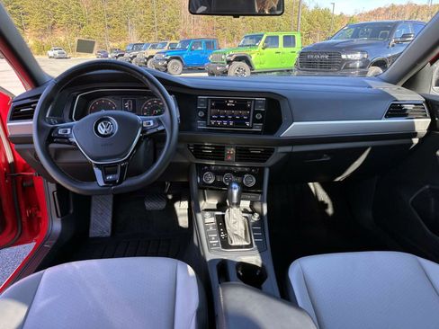 Used 2021 Volkswagen Jetta R-Line image 17